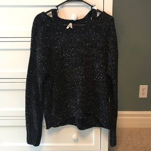 Soft sweater with unique shoulders